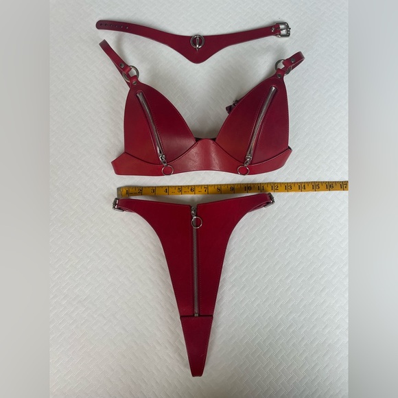 Anoeses red leather 3 piece set - Picture 6 of 16